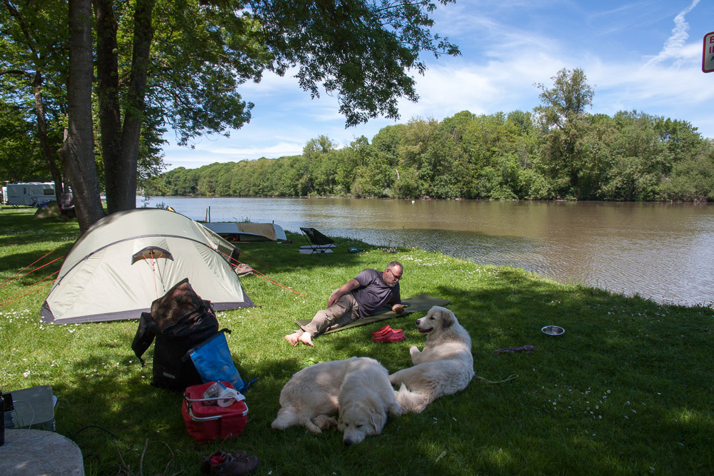 Urlaub mit Pyrenäenberghund Juni 2017 - Frankreich - Loire und Auvergne (Puy de Dôme) - Loire4